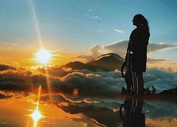 Bukit Serongga Hostal Kubupenlokan